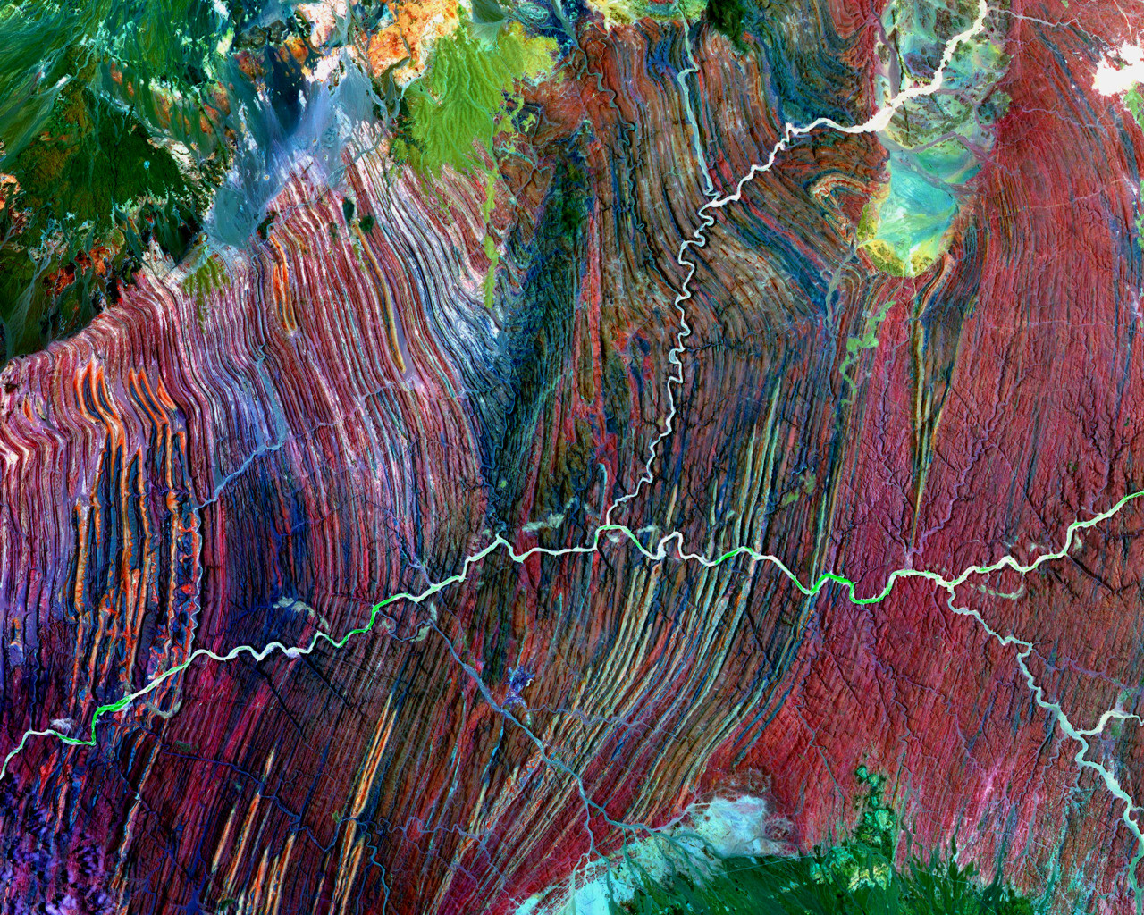 Satellite image of sedimentary units in Namibia (Africa); the Ugab River is usually dry in this desert regime.
