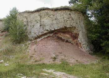 Basal suevite overlying the local top of the Bunte Breccia.